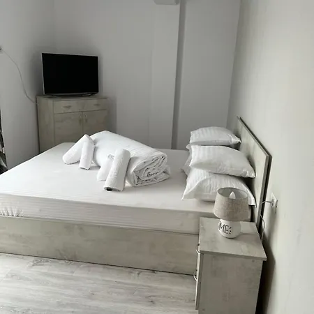Apartament Anais Alba Iulia Exterior photo
